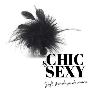 Метелочка Bijoux Indiscrets Pom Pom - feather tickler