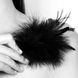 Метелочка Bijoux Indiscrets Pom Pom - feather tickler